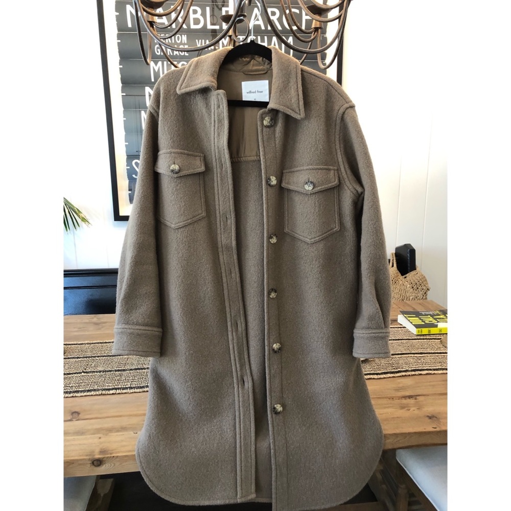 Aritzia Wilfred Free Ganna Long Shirt Jacket in Shitake Brown